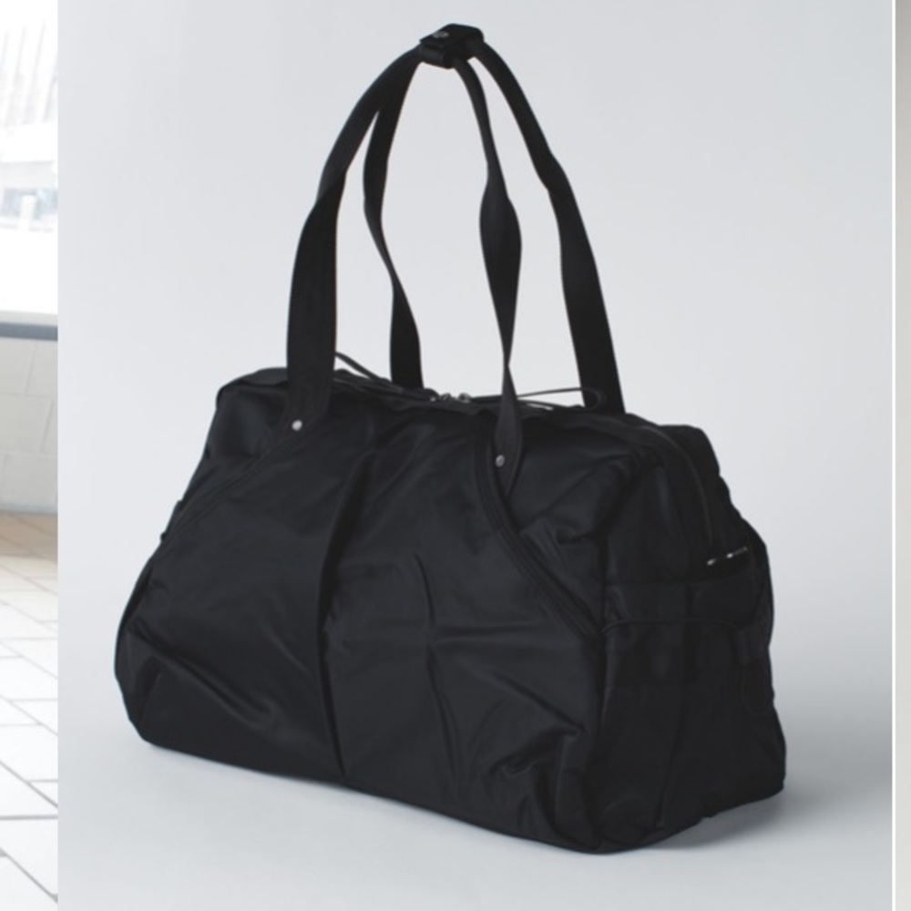 Lululemon Extra Mile Duffel
